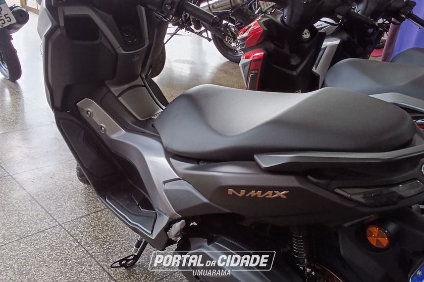 YAMAHA NMAX