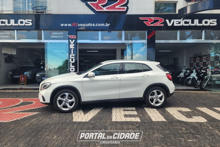 Mercedes-Benz CLA-200