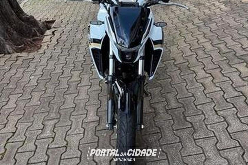 YAMAHA FZ25