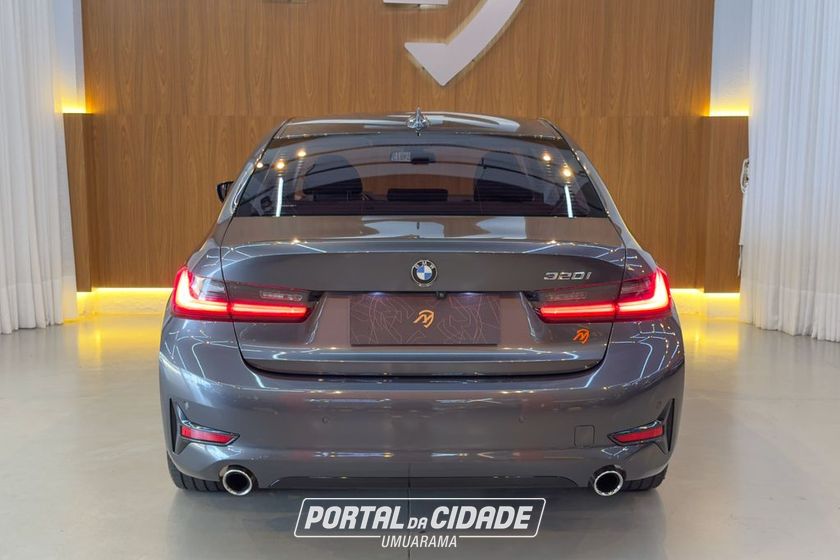 BMW 320iA