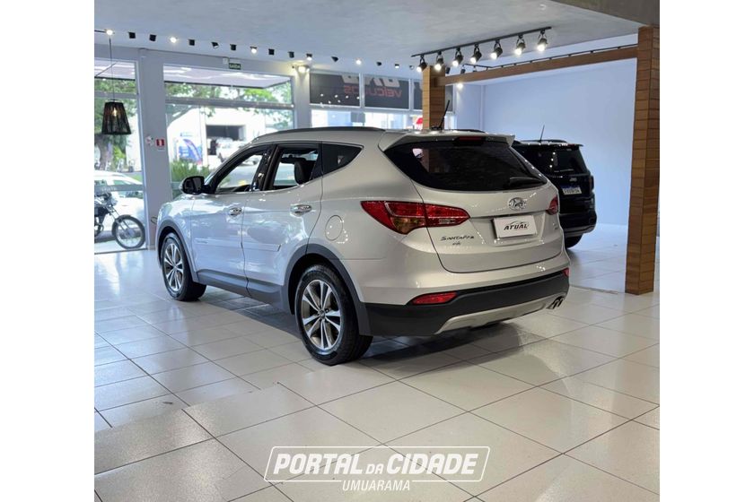 Hyundai Santa