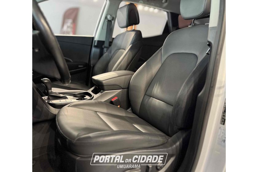 Hyundai Santa