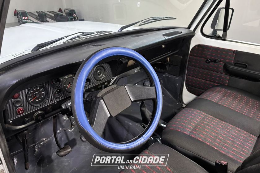 Ford F-1000