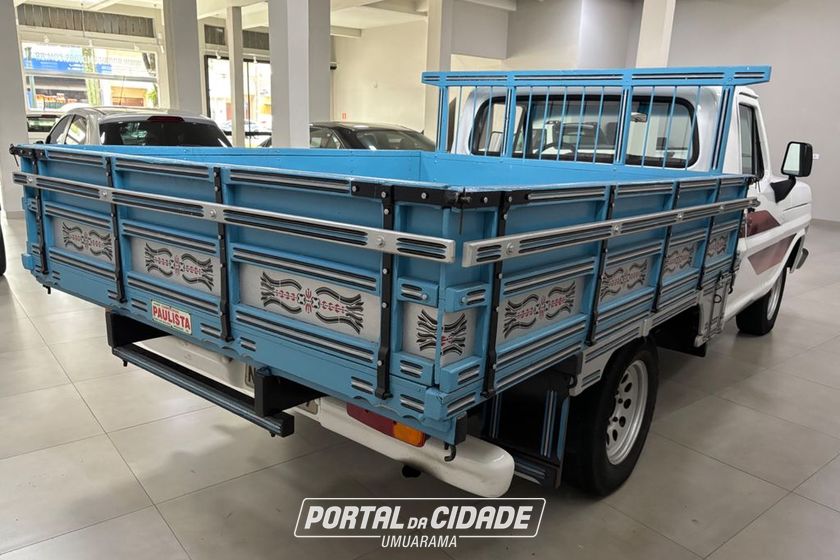 Ford F-1000