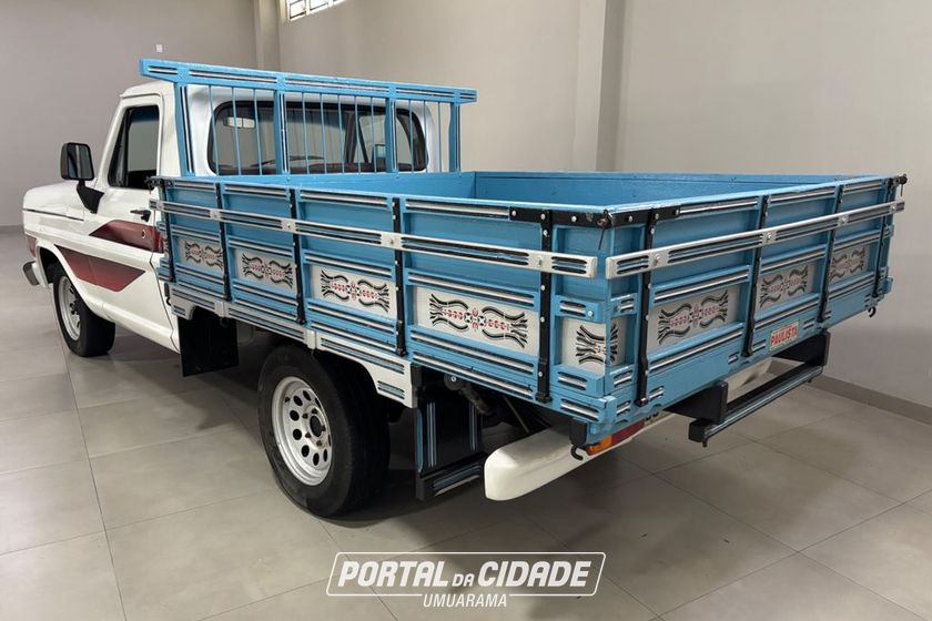 Ford F-1000