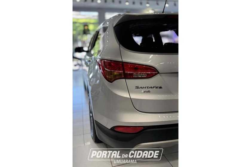 Hyundai Santa