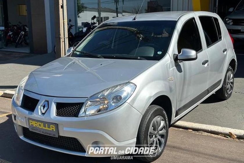 Renault SANDERO