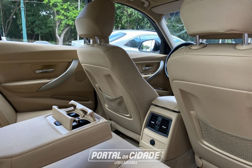 BMW 320iA