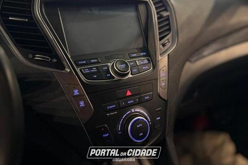 Hyundai Santa