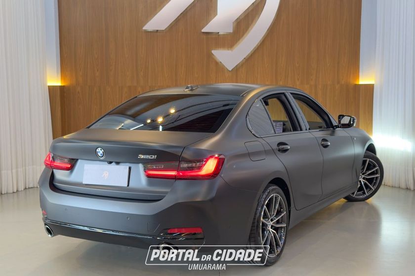 BMW 320iA