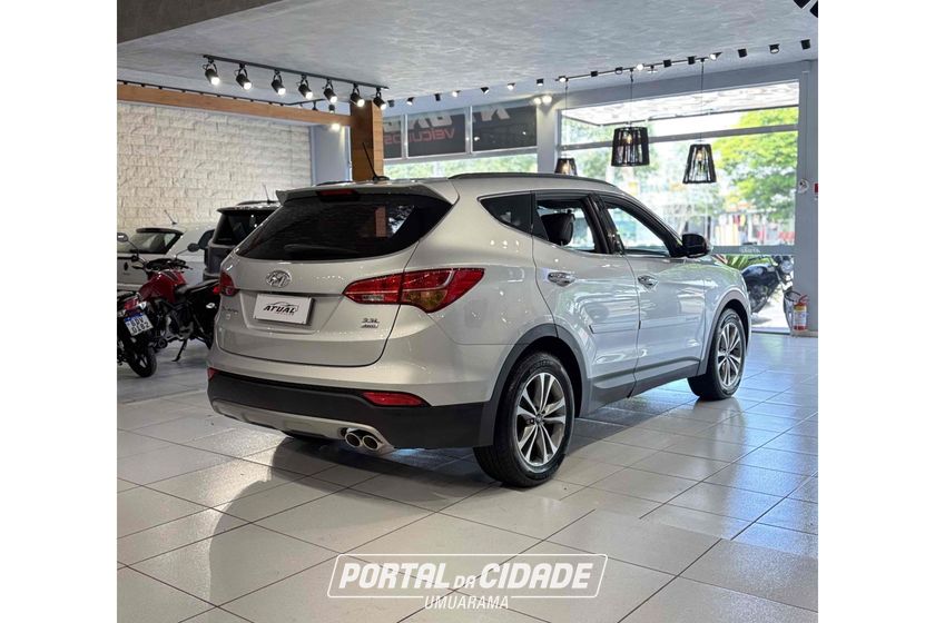 Hyundai Santa
