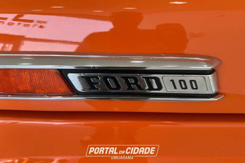 Ford F-100
