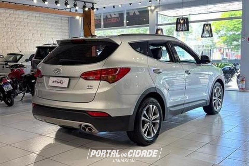 Hyundai Santa