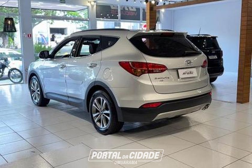 Hyundai Santa
