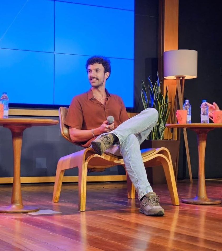 Escritor andradense Leonardo Piana vence Prêmio Sesc de Literatura 2025