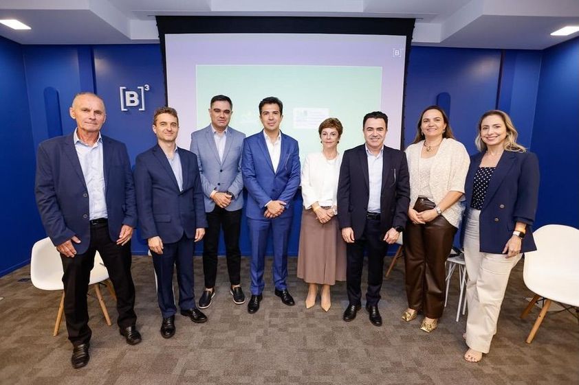 Prefeita de Andradas apresenta Projeto de Concessão do Saneamento