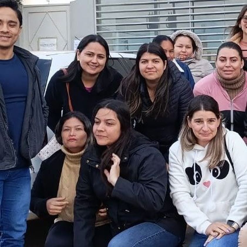 Moradores de Caarapó enfrentam o frio e doam sangue em Dourados Moradores de Caarapó enfrentam o frio e doam sangue em Dourados