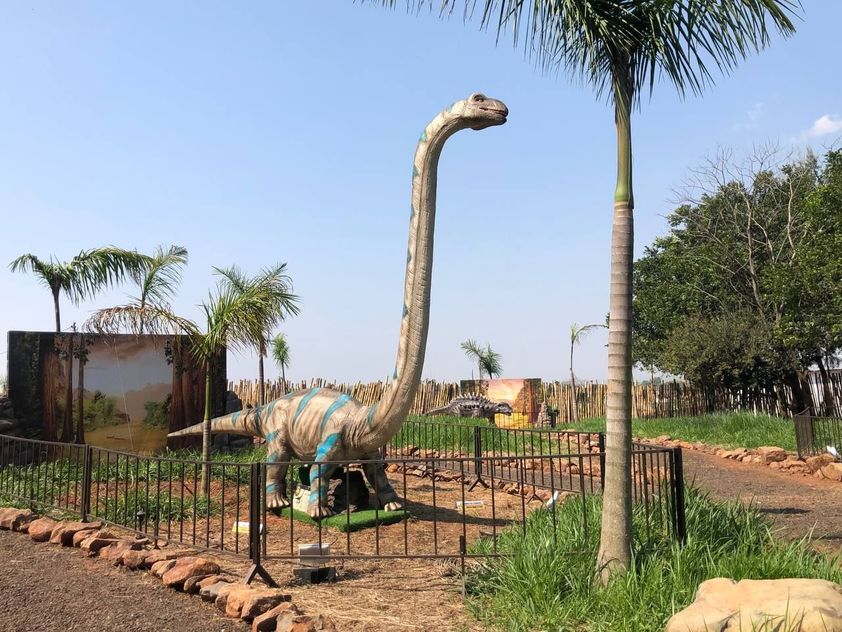 Réplicas animatrônicas de dinossauros são atração da Expodinos em Lucas do Rio  Verde