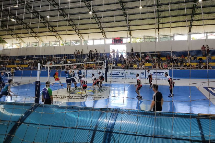 Copa Mestre Álvaro de Vôlei Feminino reúne equipes do ES no domingo