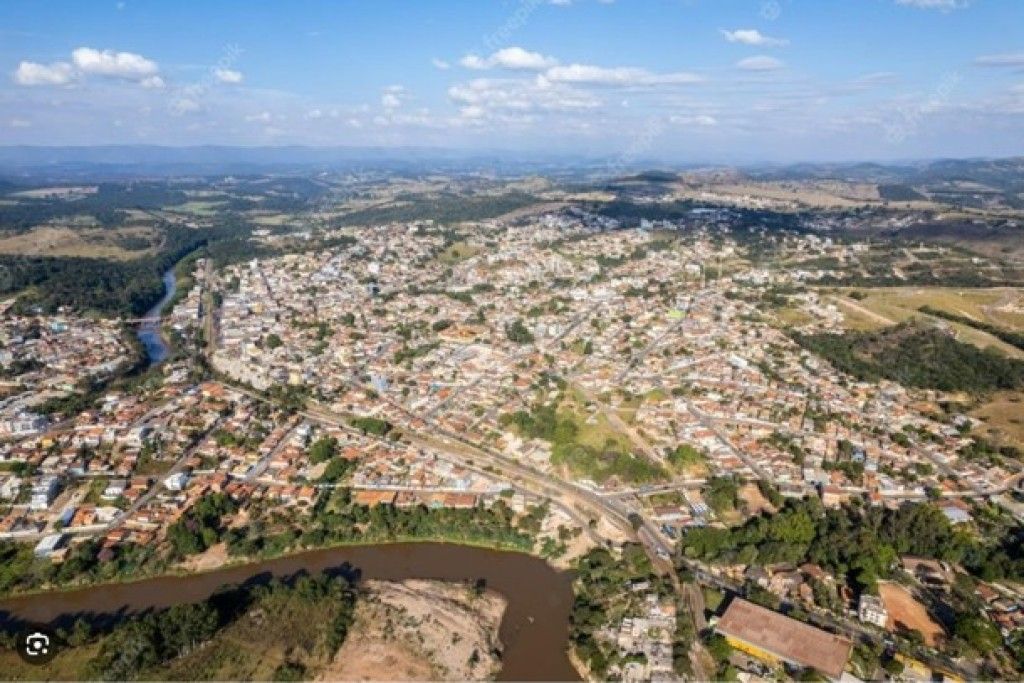 Casa na Avenida Inês Pereira de Maria, 1, Jardim São José em