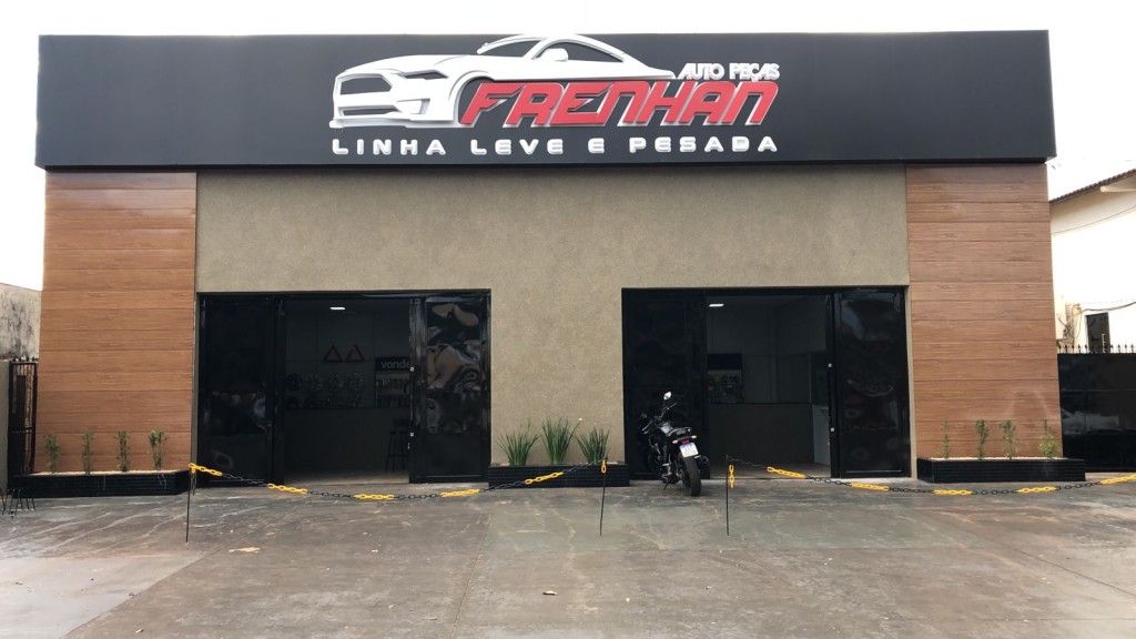 Auto Peças Frenhan reabre mais moderna e completa