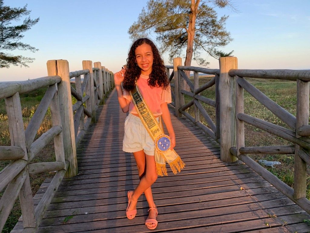 Júlia Paes é a escolhida para se tornar Miss Real São Francisco de  Itabapoana