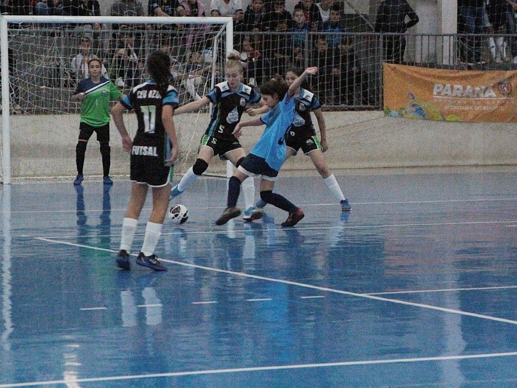 Jogos Escolares: fase municipal tem campeões no futsal feminino