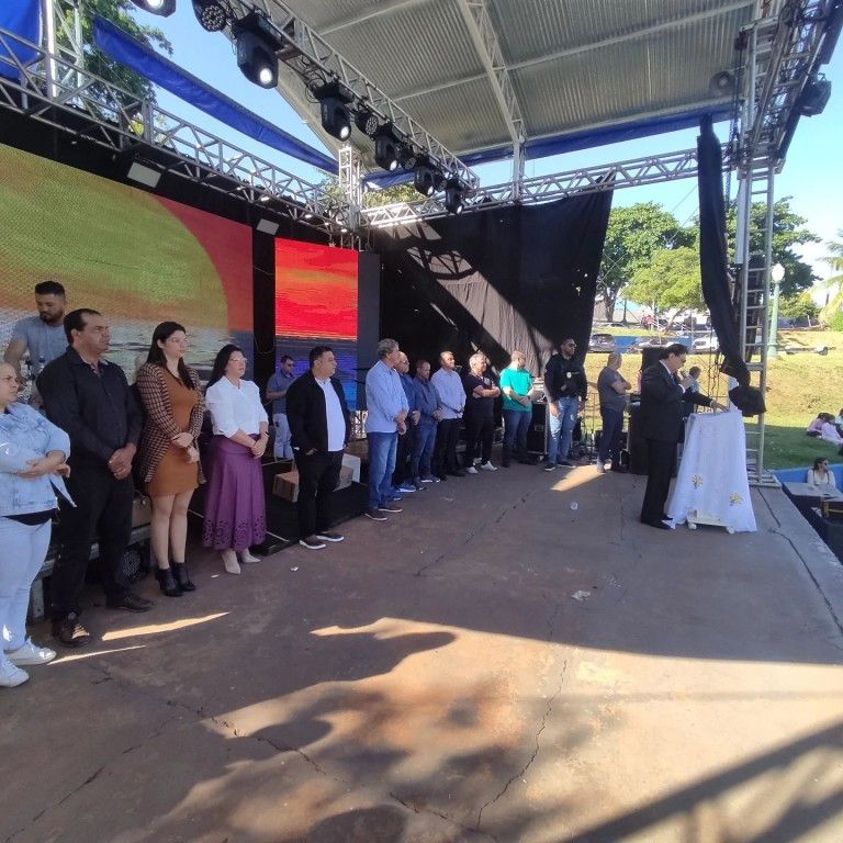 Desfile Cívico Escolar de Vargem Alta celebra a educação e a história local