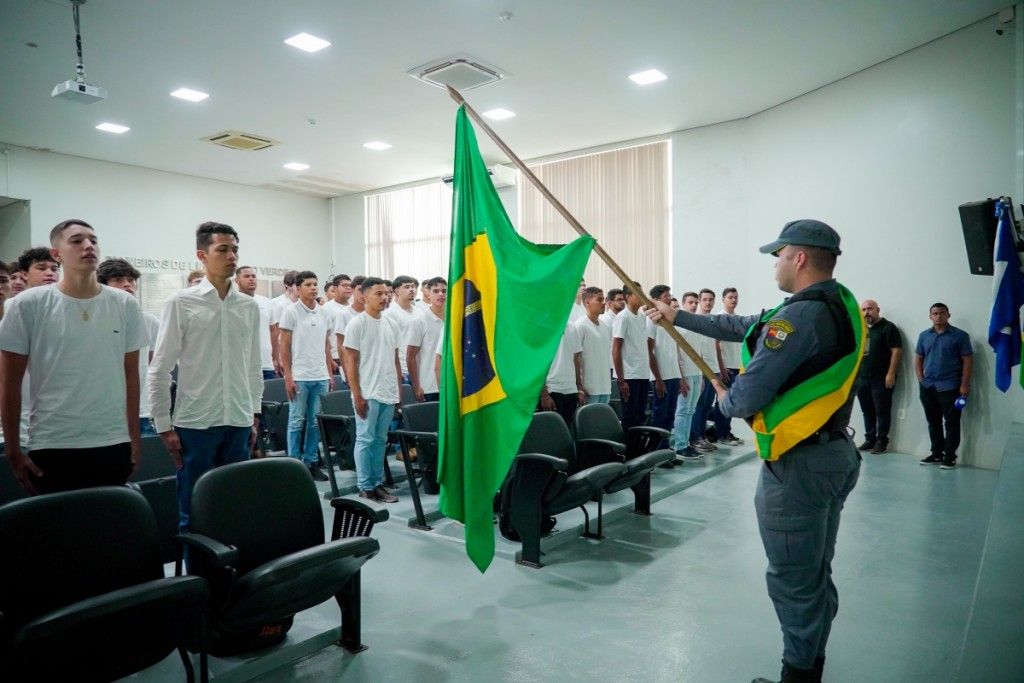 Portal do Cidadão - MUNICÍPIO DE PARANAVAÍ/PR - Jovens que completam 18  anos em 2023 devem fazer o Alistamento Militar até o dia 30 de junho