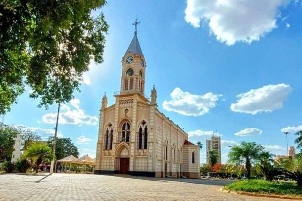 Paróquia São Pedro celebra missa do Centenário neste sábado (17)