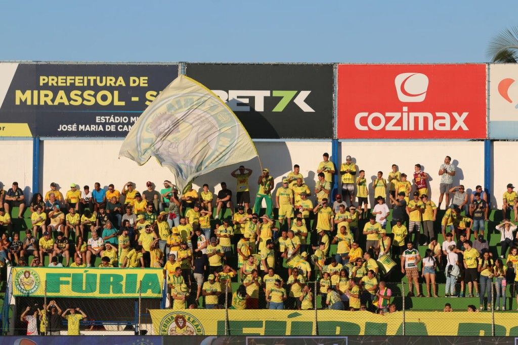 Leão vence na estreia do Brasileiro da Série B