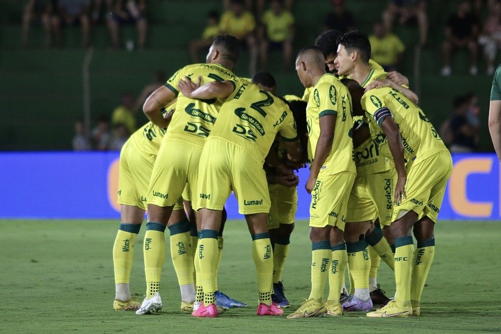 CRB vence Sport em jogo atrasado da Série B e mantém boa fase na