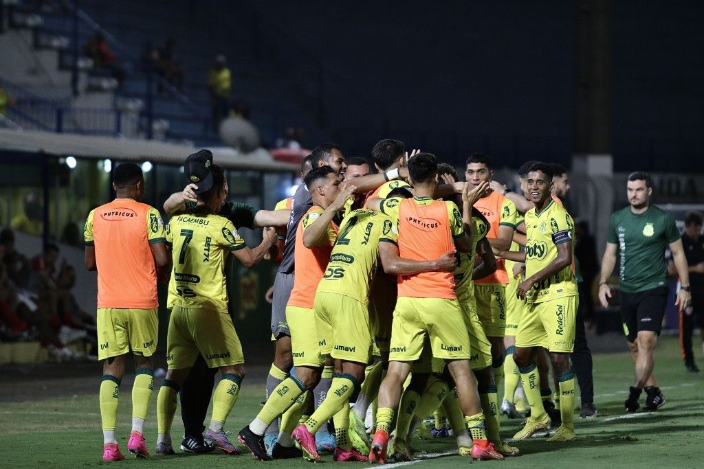 CRB vence Sport em jogo atrasado da Série B e mantém boa fase na