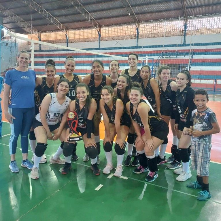 Vôlei Feminino de Santos estreia no Paulista Sub-21 em Bauru