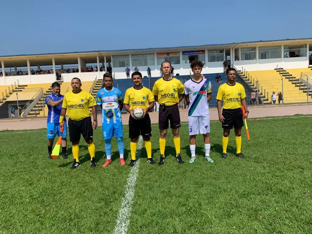 Rondonienses se apresentam em clube de futebol feminino do Paraná