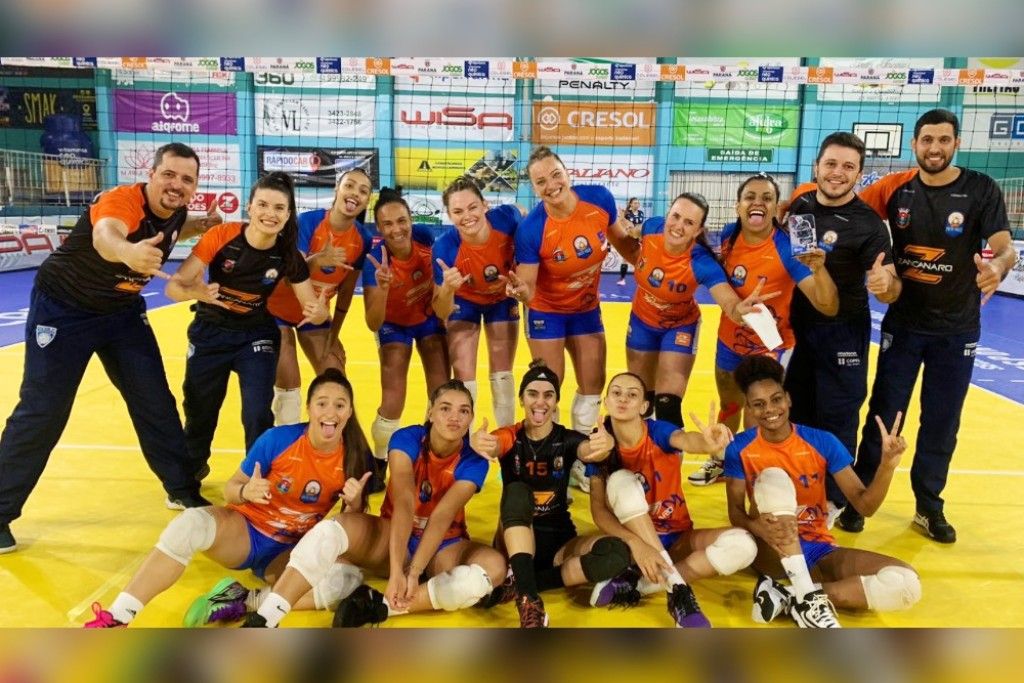 Equipe do Vôlei Feminino Louveira joga final inédita nesta quinta-feira  (30)