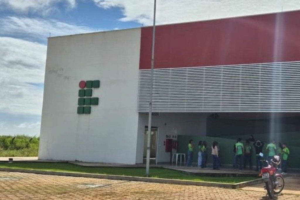 IFRO São Miguel abre seleção para professor substituto em Administração