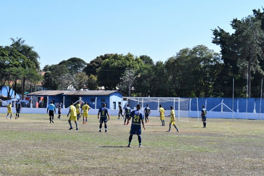 Sumaré faz uma das semifinais da Copa ASES de futebol amador regional