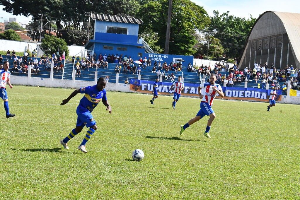 Sumaré faz uma das semifinais da Copa ASES de futebol amador regional