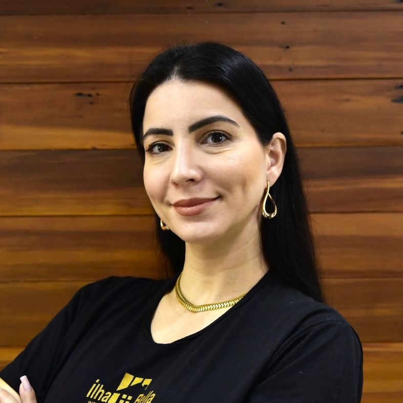 L&iacute;gia Alc&acirc;ntara
