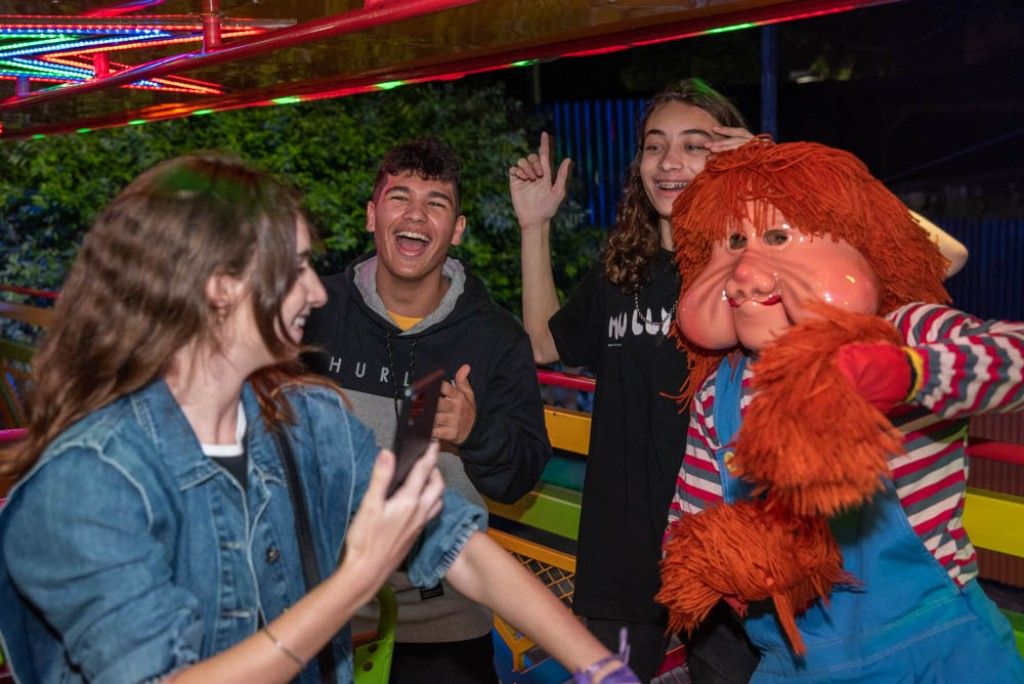 Vem dar uma volta pelo Centro de Foz do Iguaçu com a Carreta da Alegria com  valor promocional no ingresso, Foz do Iguaçu