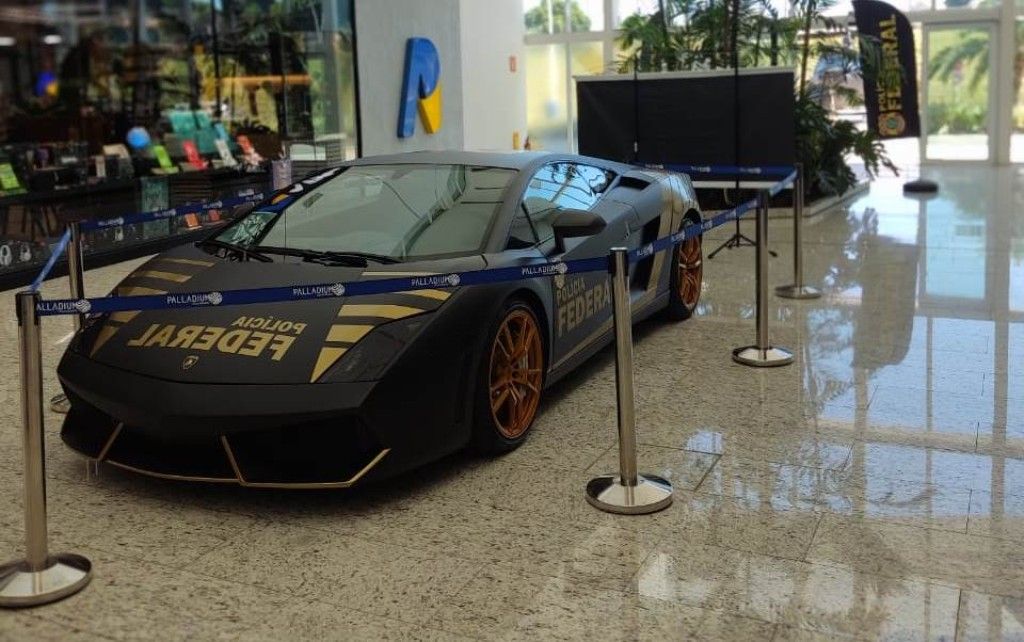 comprar Lamborghini Gallardo em Curitiba - PR