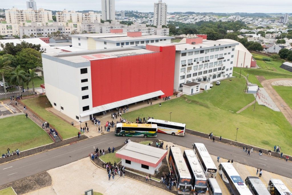 Unipar Experience reúne mais de 3 mil estudantes nesta quarta-feira, em ...